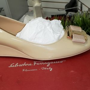 Salvatore Ferragamo nude patent wedges, new